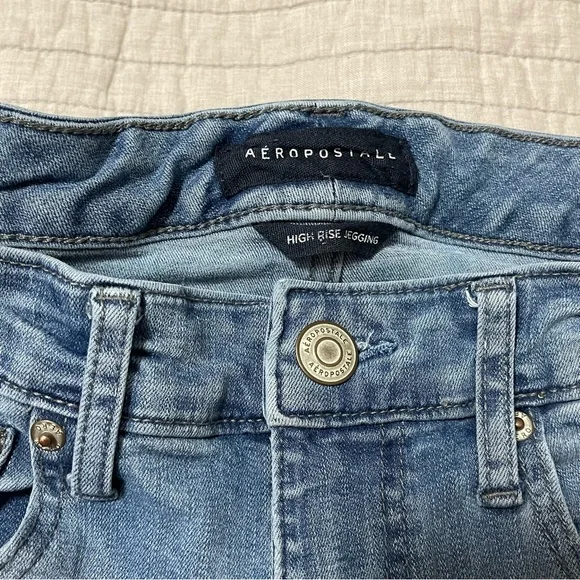 Aeropostale High Rise Jegging Medium Wash Size 10 Reg - Picture 2 of 9